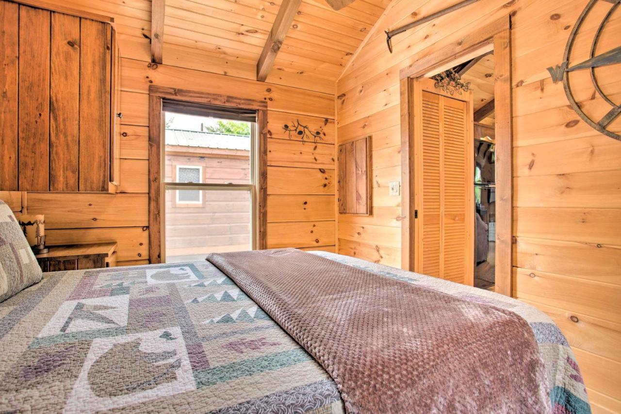Mill Spring Cabin Near Parker-Binns Winery! Exterior photo